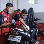 Peluang Kerja Lulusan Teknik Sepeda Motor dan Perkiraan Gajinya