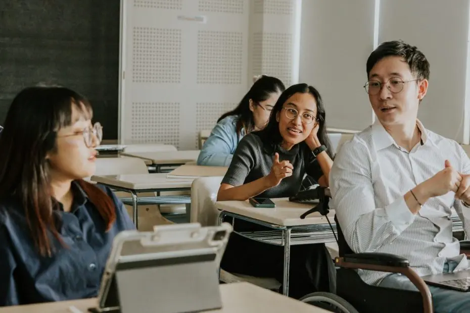 Langsung Kerja atau Kuliah S2 Dulu